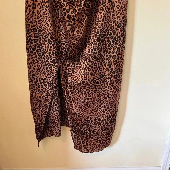 Pretty Little Thing Satin Cowl Leopard Print Midi Dress - Picture 3 of 10